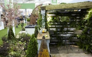 city garden design ideas Chichester-college-garden-seating-area