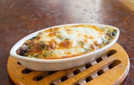 Spinach and broccoli pasta bake