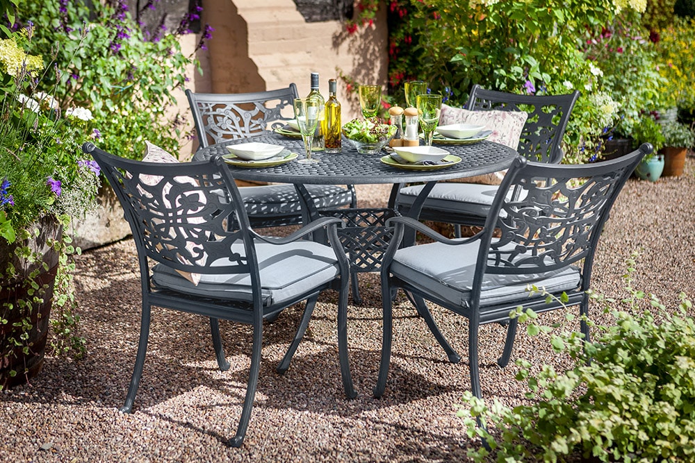4 Seater Round Garden Table Off 73, Round Garden Table And 4 Chairs Set